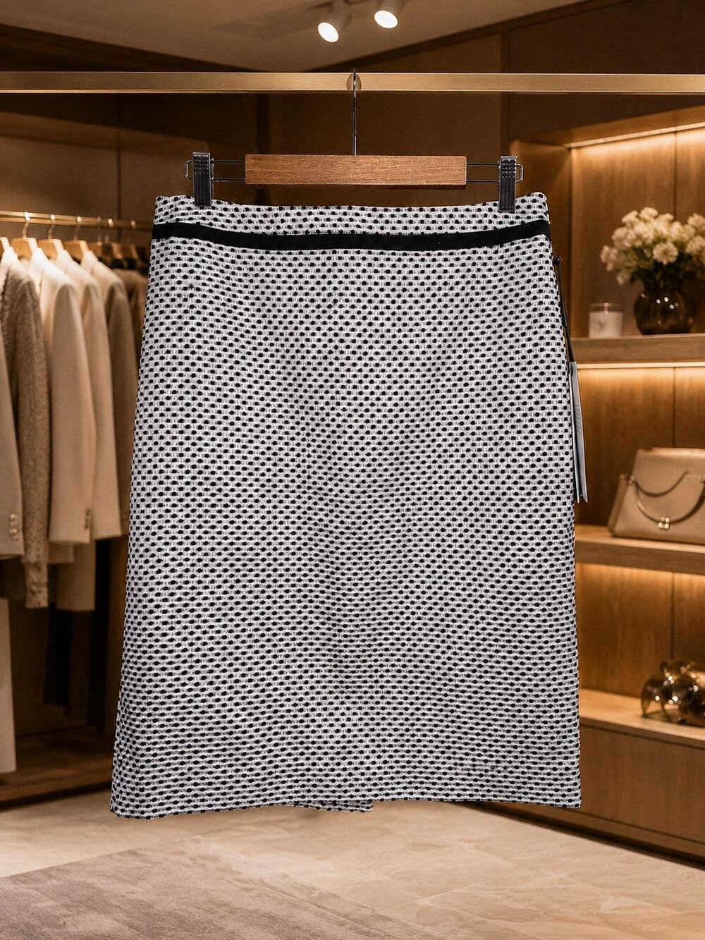 Calvin Klein Boucle Tweed Pencil Skirt Black White NWT Size 12 Lined